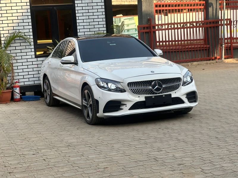 Thumbnail 6 of 2016 Mercedes-Benz C-Class C300